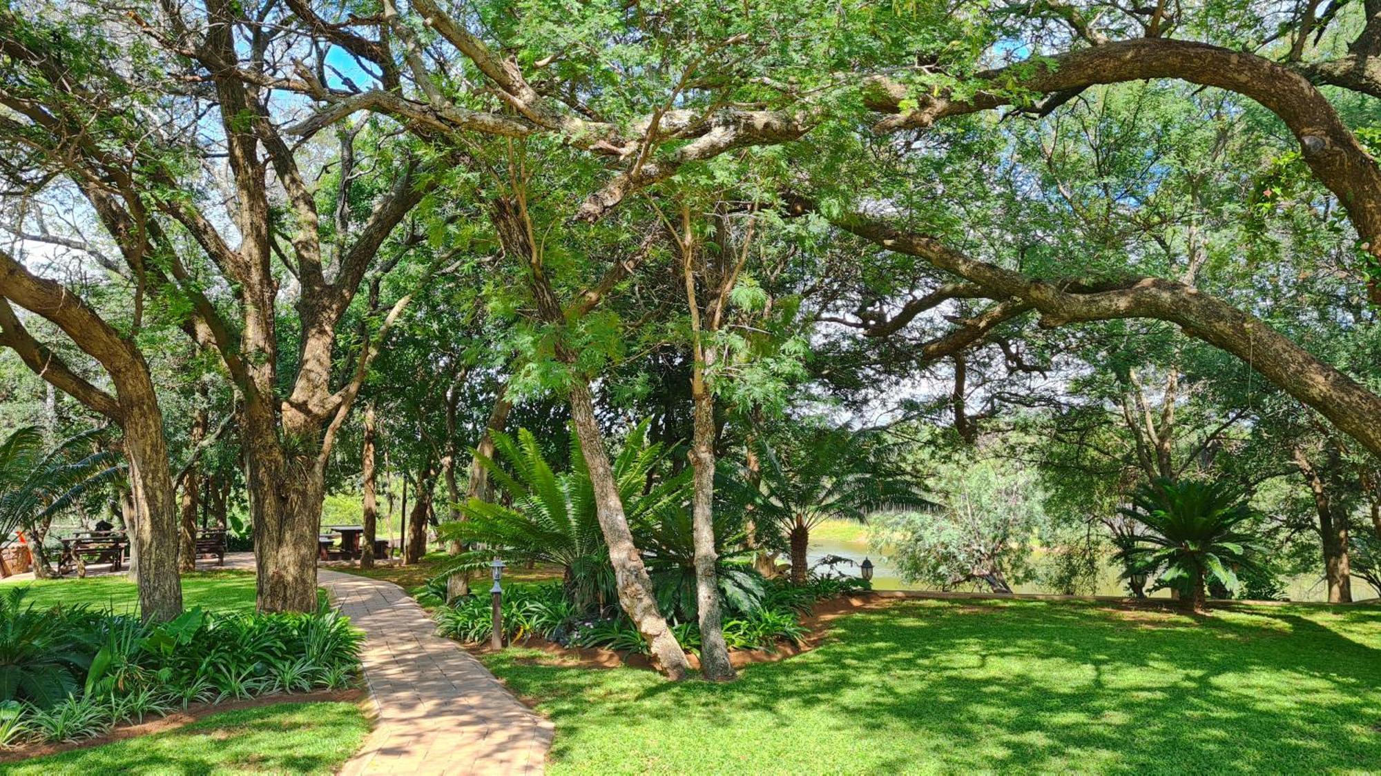 Summerset Place Country House Bela-Bela Ngoại thất bức ảnh