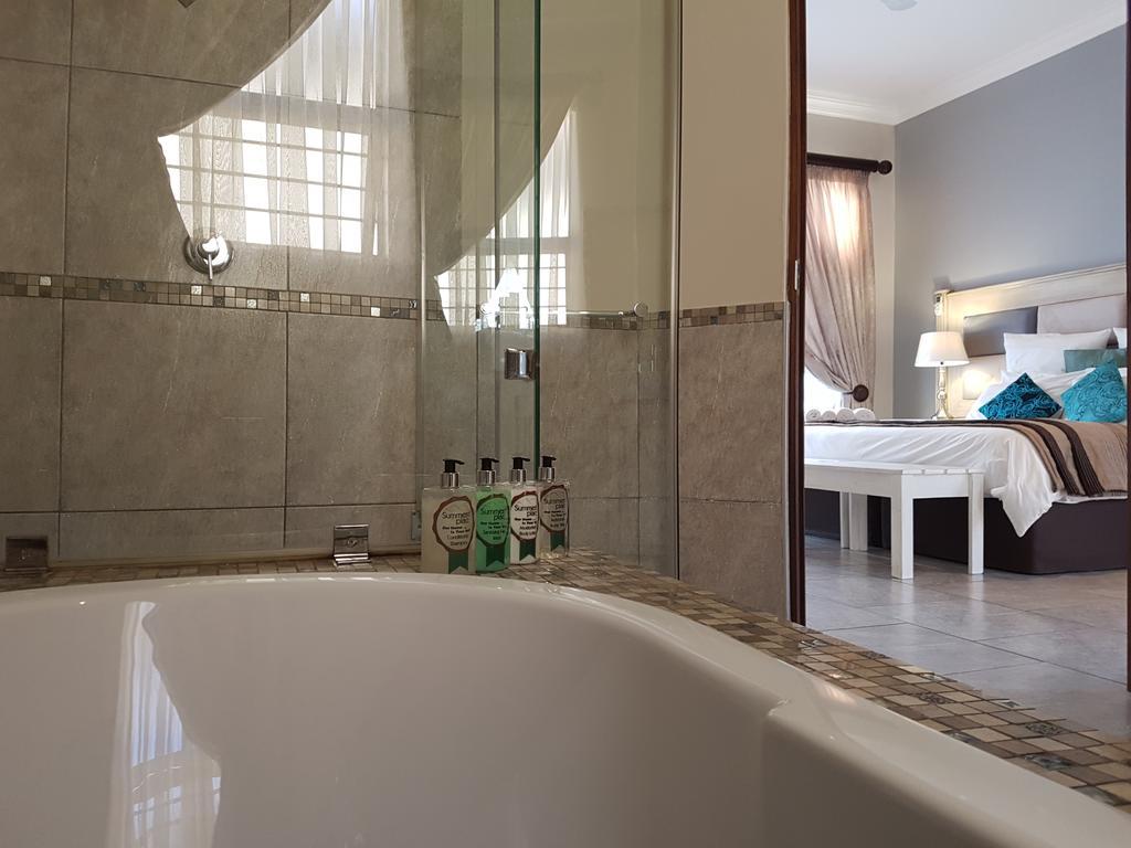 Summerset Place Country House Bela-Bela Phòng bức ảnh