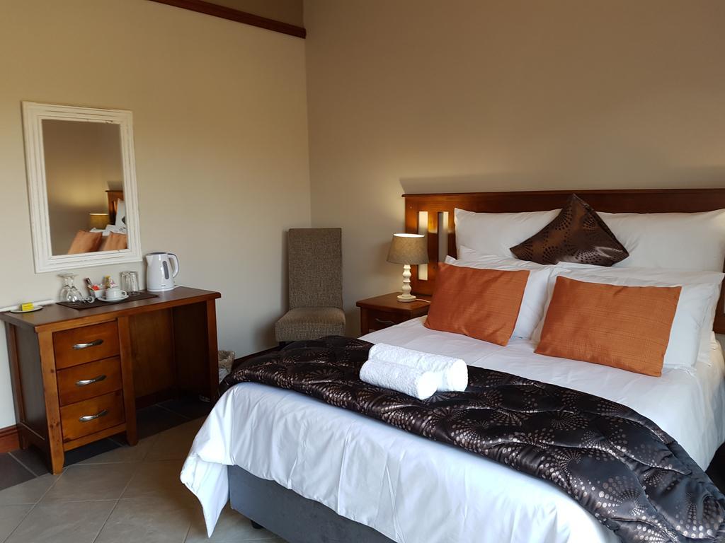 Summerset Place Country House Bela-Bela Phòng bức ảnh