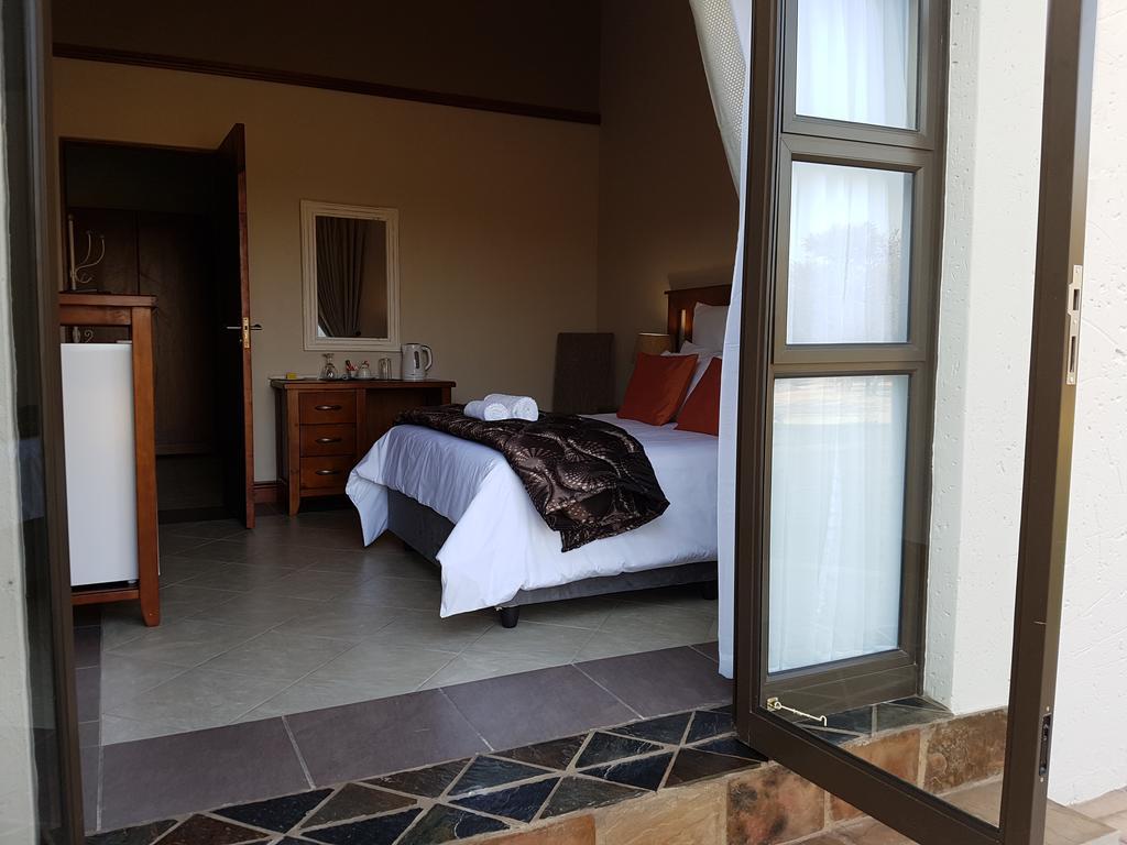 Summerset Place Country House Bela-Bela Phòng bức ảnh