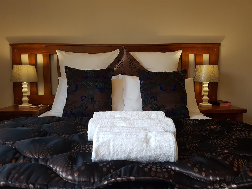 Summerset Place Country House Bela-Bela Phòng bức ảnh
